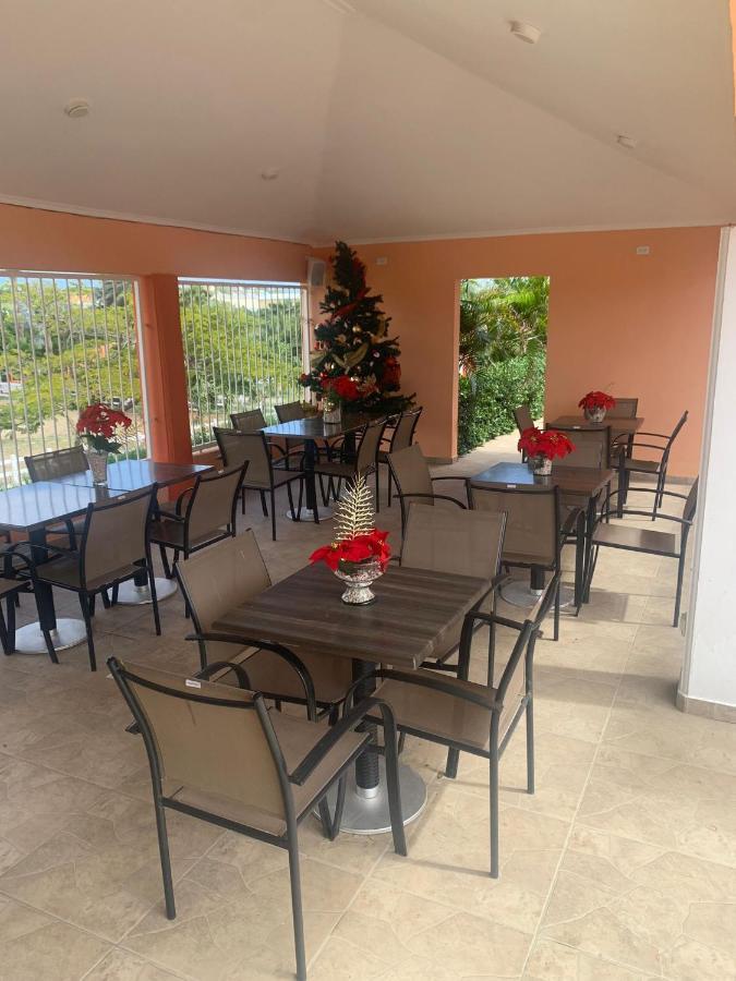 Omira Apartment Suites Willemstad Luaran gambar