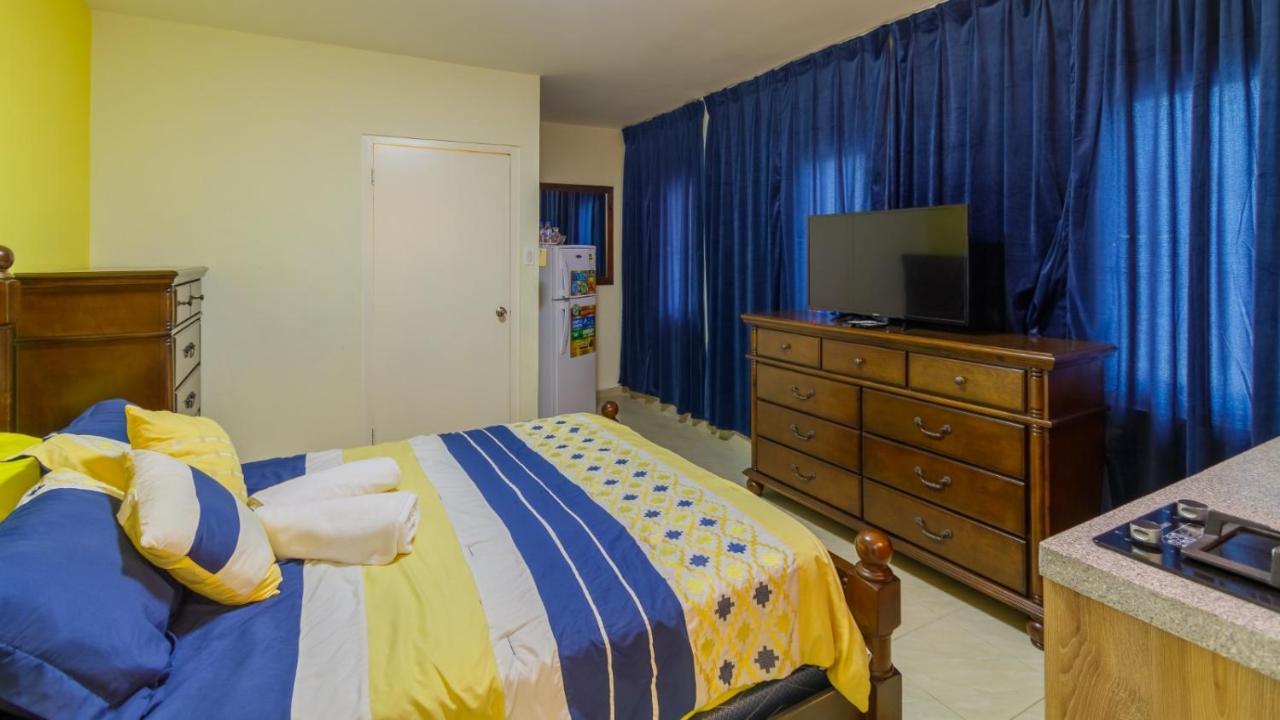 Omira Apartment Suites Willemstad Luaran gambar
